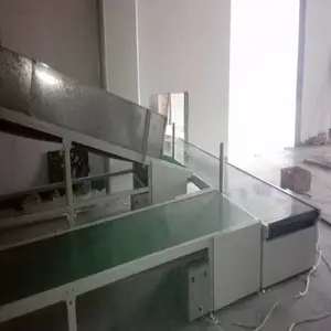 快递电商物流分拣流水线升降卸货斜坡