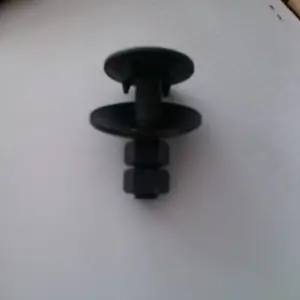 青岛生产橡胶皮带螺栓