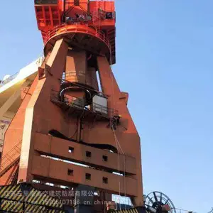 天车龙门吊防腐170吨龙门吊防腐江苏三里港高空建筑防腐组图