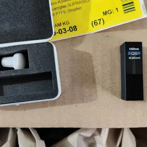 Hellma105.251-QS超微量荧光比色皿在紫外/可见光波段分析极微量样品