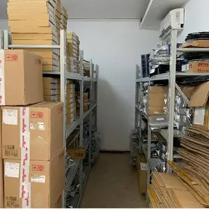 7165-0472 原装 汽车线束连接器防水空心塞 高可靠性车载密封接插件