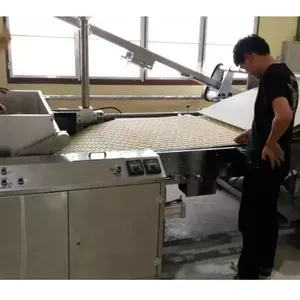 供应自动化酥性狗粮饼干成型机_奎宏