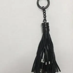 东莞厂家生产PU或***流梳带数据线钥匙挂饰、品牌推广礼品赠品梳梳箱包挂饰