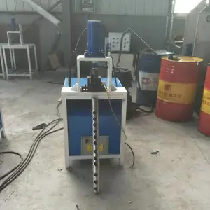 �۸ֹ��Ӵ�׳�׻� Һѹ��ǽ����۽�90�ȳ廡��
