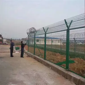 绿色包漆铁丝防护网厂家