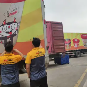 广州白云区冷藏车车身广告上画