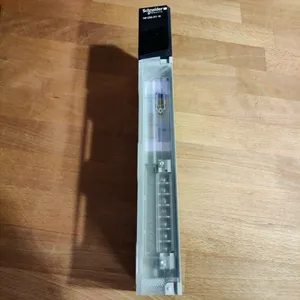 供应施耐德140CPS11100处理器 模块 PLC
