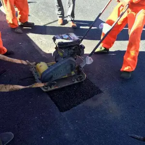 破损沥青冷补料 混凝土路面抢修料 水泥路面快速修补材料 生产厂家