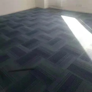 办公室满铺方块地毯,网吧台球厅地毯
