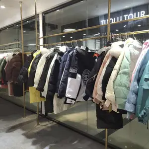 批发羽绒服多少钱一件原单羽绒服厂家清仓处理