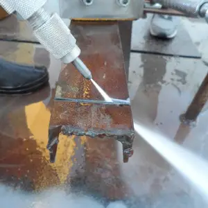 迷你不动火水刀切割油罐机不动火拆脱硫塔