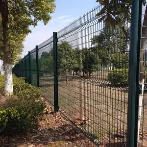桃型柱护栏网现货 浸塑三角折弯隔离网 支持按需定制生产