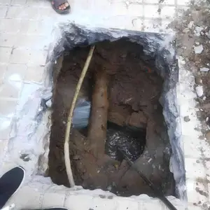 ���¹ܵ���©ά�ޣ�����ˮ�ܵ�����ѹ���