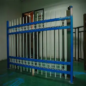 �ȶ�п����Χǽ���� ����ѧУ����դ�� ��չ������ǽ������
