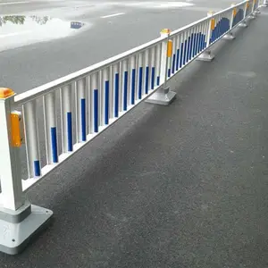焦作公路道路护栏 九星防撞栏杆 河南蓝白市政护栏