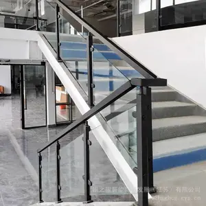 全国供应江浙沪北京杭州上海泉州厦门现货京式护栏人行道中央防撞隔离护栏公路道路交通防撞锌钢护栏铝合金