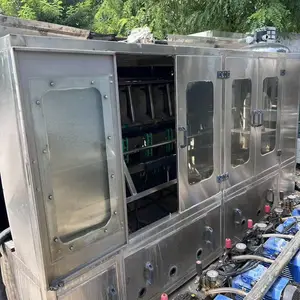 处理二手大桶刷桶机 纯净水厂洗桶设备 桶装水生产设备