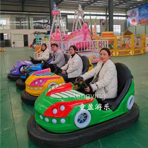 大型双人碰碰车游乐设备新款广场夜市摆摊发光电瓶车公园游乐车