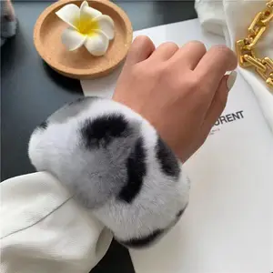 渲染柔软啪啪圈毛毛发圈手环手链少女头绳百搭韩版仿兔毛发饰秋冬