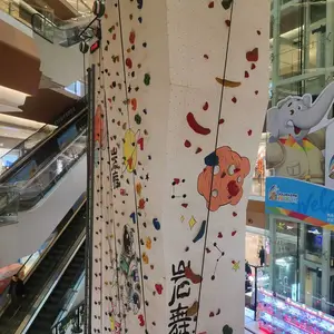 18mm木制复合高强攀岩板,抱石攀岩馆建设,玻璃钢微晶专用攀岩板,学校定制攀爬墙安装售后服务