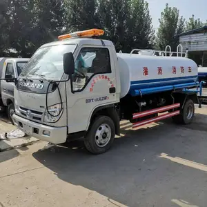 福田洒水车5吨厂矿单位除尘冲洗路面小型洒水车 乡镇街道绿化雾炮洒水车