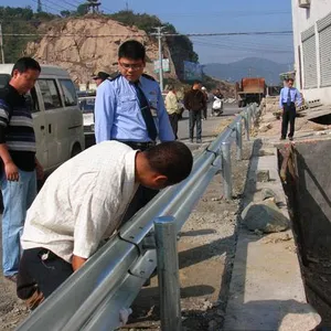 波形护栏板贵州白云区生产厂家直销高速公路护栏乡村道路护栏