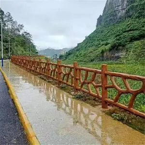�ӵ�������ˮ���������� Χ�� ����ˮ�ر�����̬��������ľ����