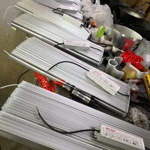 о����XPD-P01 ��Ӧ0-10V����·�� 252WLED·��ͷ LEDƽ��·��