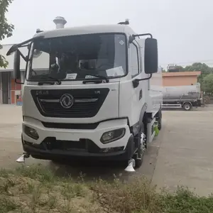 环卫大型洗扫车 社区路面扫路车 高压清洗扫地一体车