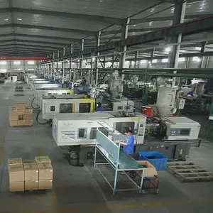 注塑成型塑料汽车零件--山东飞弘塑胶注塑加工厂