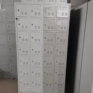 32门铁皮员工鞋柜生产商 12个门员工更衣柜图片