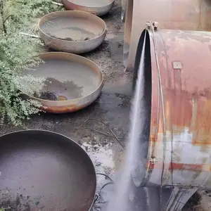 化工用便携式高压水刀切割油罐