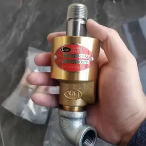 代理台湾LUX旋转接头EQA-3R(25A)全新现货