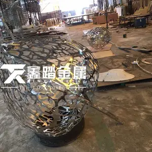 陕西售楼部不锈钢姑娘果雕塑 仿真灯笼果镜面成品雕塑摆件