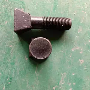 矿用斗型螺丝 8.8级发黑热打方头螺栓现货球磨衬板机螺栓 厂家现货