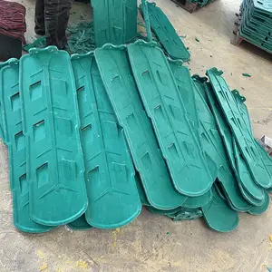 ���Ƹ��ٹ�·�����ַ�ѣ���ڹ�S�ͷ�ѣ�嵲������Ϸ������·��