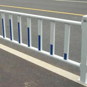 贵阳蓝白反光条道路隔离护栏 市政护栏大量现货 马路中央隔离栏杆