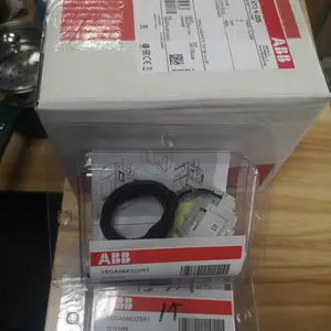ABB低压代理XT2L 160 Touch Mea. LSI R40 F F 3P 2TFN000182A1001原装全新现货