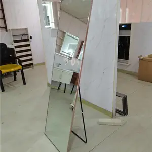 õ������Ͻ�߿��¾��Ƶ�������¾��ڹҼ�Լ���¾���ǽ���徵��