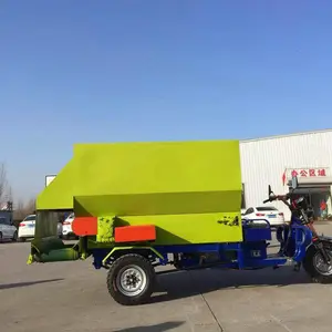 3方双侧出料口喂料车 全日粮混和养殖场电动撒料车