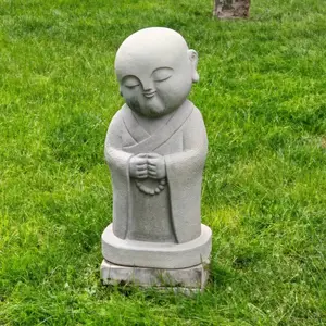日式石雕小沙弥 园林小和尚雕塑 花岗岩小童子 庭院禅意造景摆件