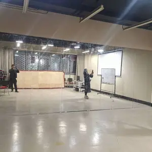 昌平区安装玻璃镜子随叫随到