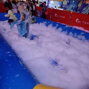����С���ɴ��������豸���� VR��Ϸ�豸