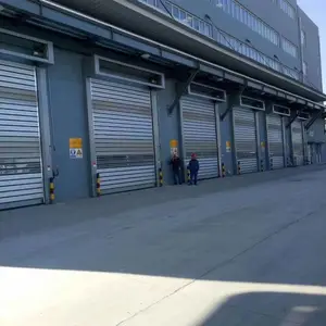 硬质快速门