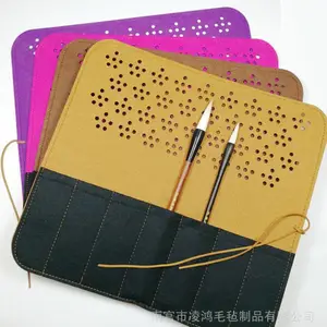 化纤毛毡毛笔袋梅花镂空 笔帘带口袋书法毛笔保护卷笔袋