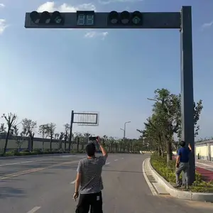 红绿灯杆厂家定制 八角信号灯杆 F 型电子警察热镀锌杆件