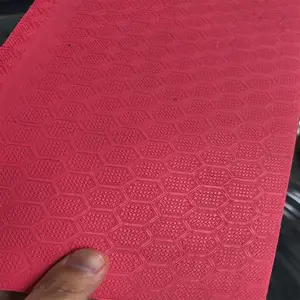 新型足球纹塑料舞台板厂家 防腐防潮寿命长