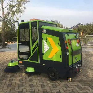 ����ˮ�����վש�߳���ɨ�ػ� ��ʻʽɨ�ػ�JC2300 ������ˮ���ڽ���ɨ�س�
