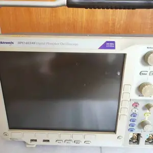 �ֻ�����Tektronix̩��DPO4034B����ӫ��ʾ����