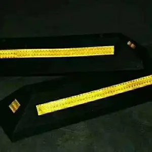 ���³����𽺵�����ֹ����������λ����ͨ��ʩ